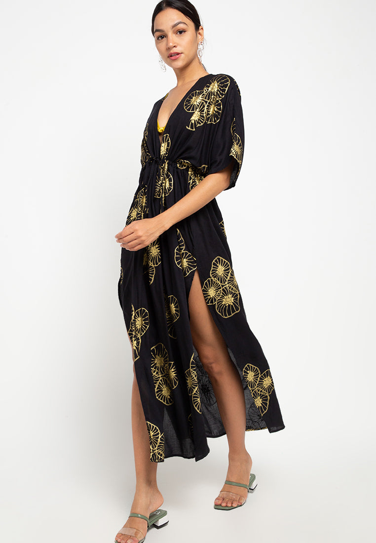 Elevate your summer style with our best-selling Patricia Kaftan, now reimagined in sustainable rayon viscose. Embrace the essence of laid-back luxury with its flowing silhouette and relaxed fit, perfect for leisurely days by the beach or poolside.