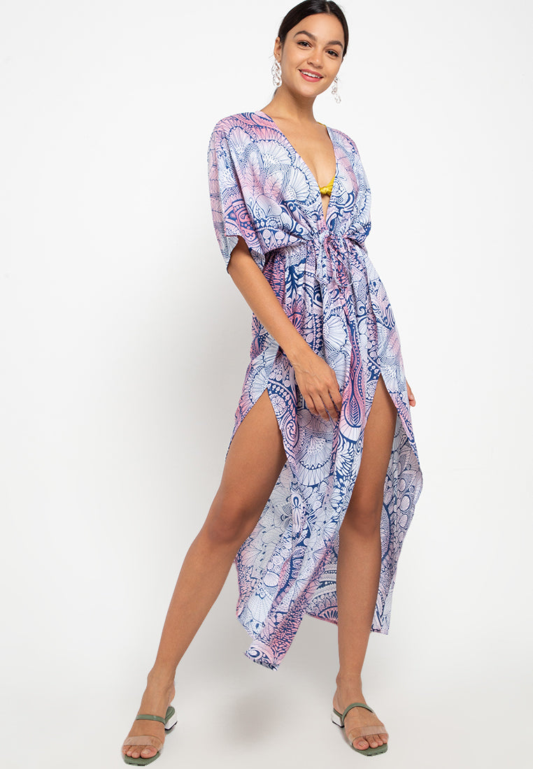 Elevate your summer style with our best-selling Patricia Kaftan, now reimagined in sustainable rayon viscose. Embrace the essence of laid-back luxury with its flowing silhouette and relaxed fit, perfect for leisurely days by the beach or poolside.